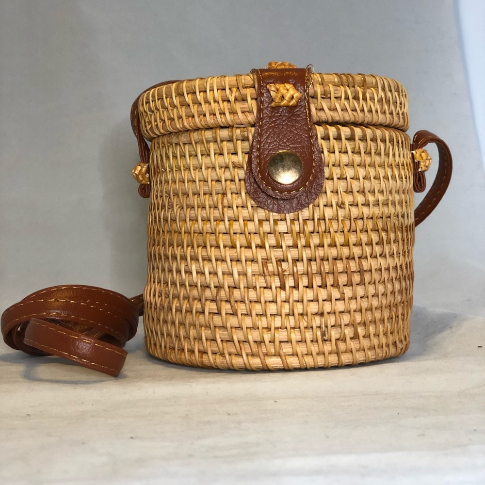 ✖️✖️SOLD OUT ✖️✖️ Boho-chic Rattan Crossbody